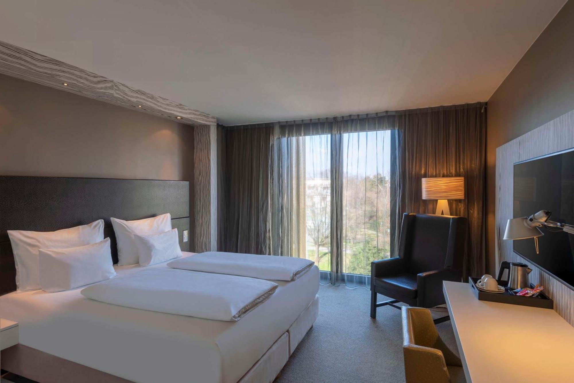 Doubletree By Hilton Vienna Schonbrunn Otel Dış mekan fotoğraf