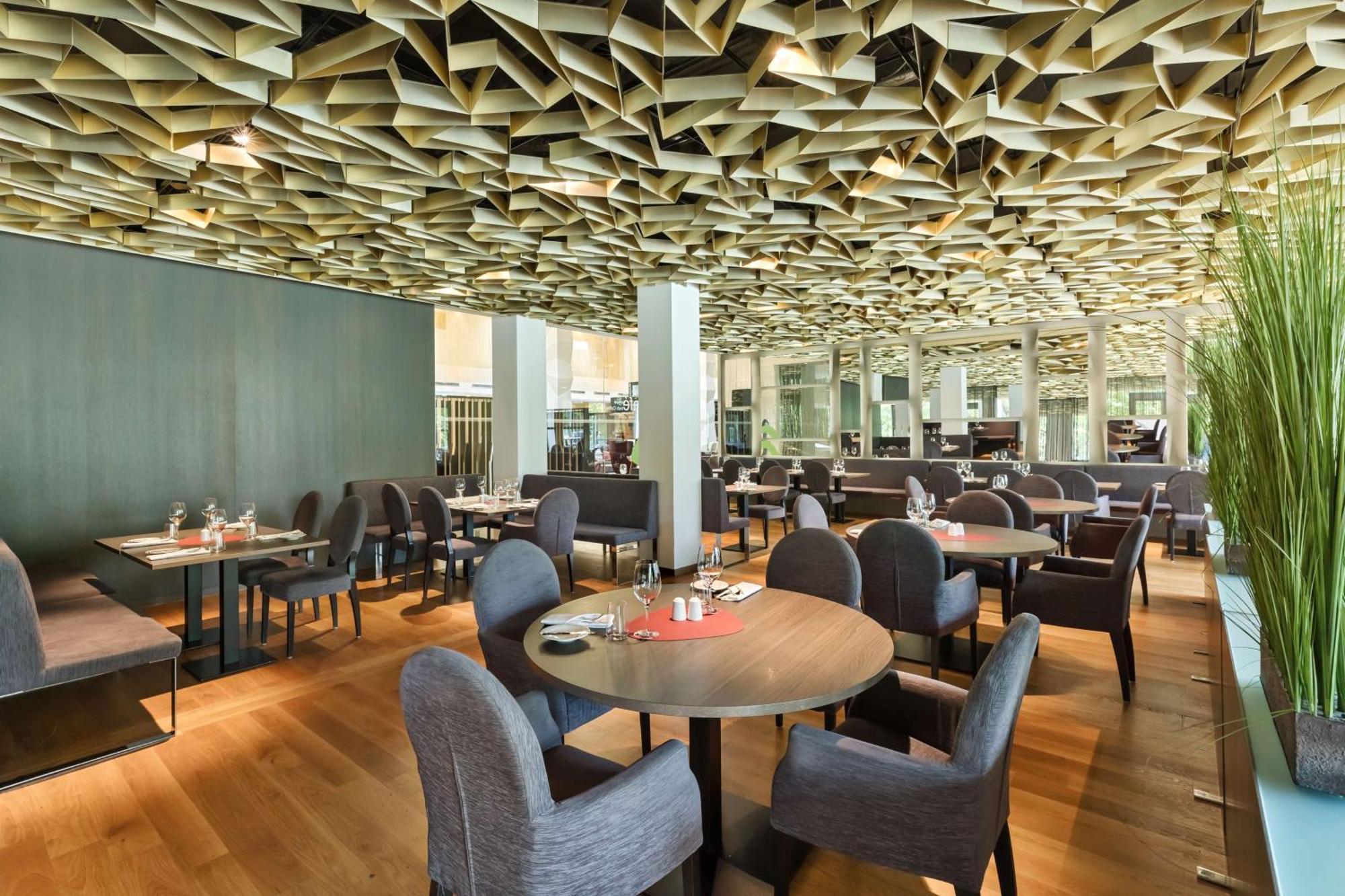 Doubletree By Hilton Vienna Schonbrunn Otel Dış mekan fotoğraf