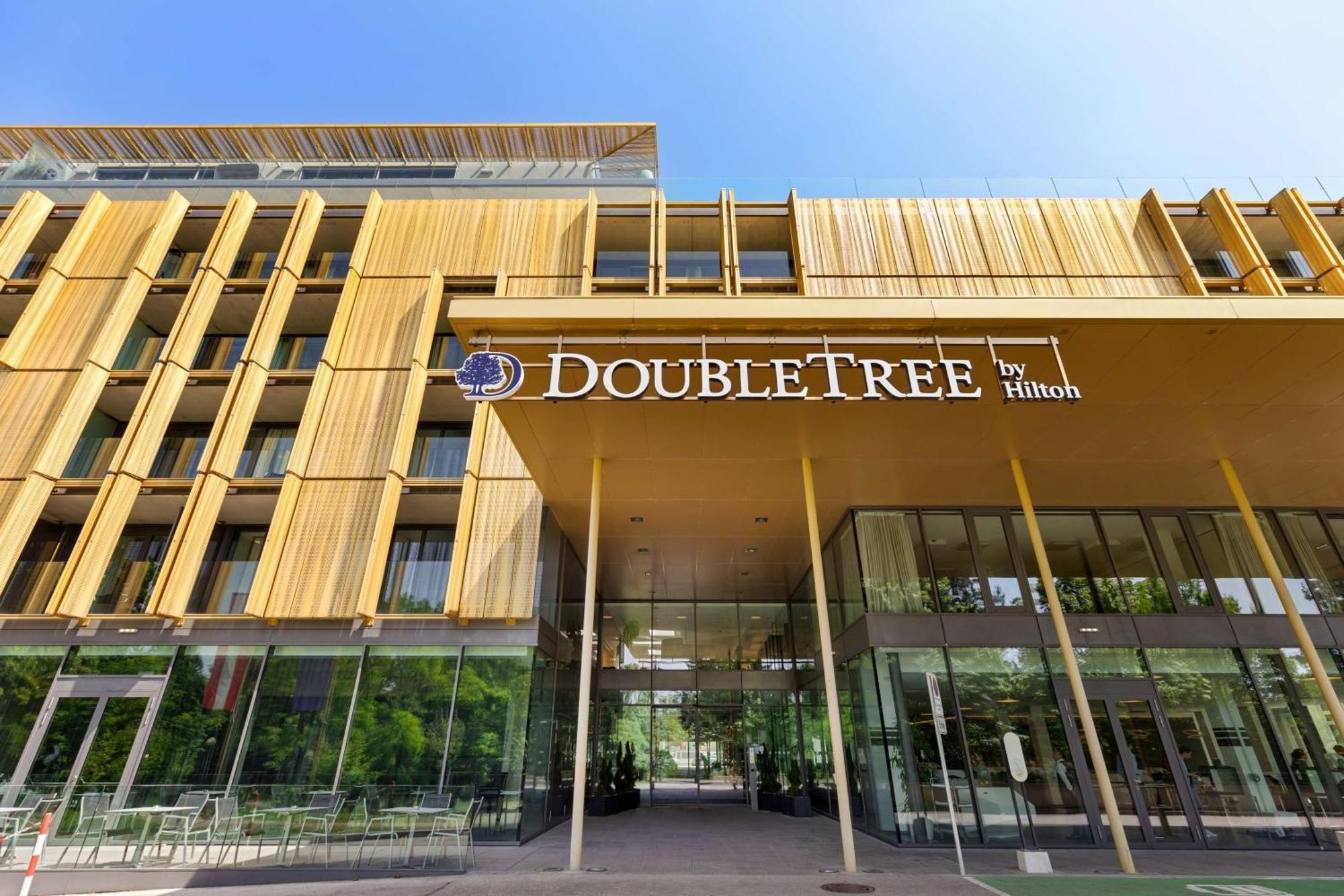 Doubletree By Hilton Vienna Schonbrunn Otel Dış mekan fotoğraf