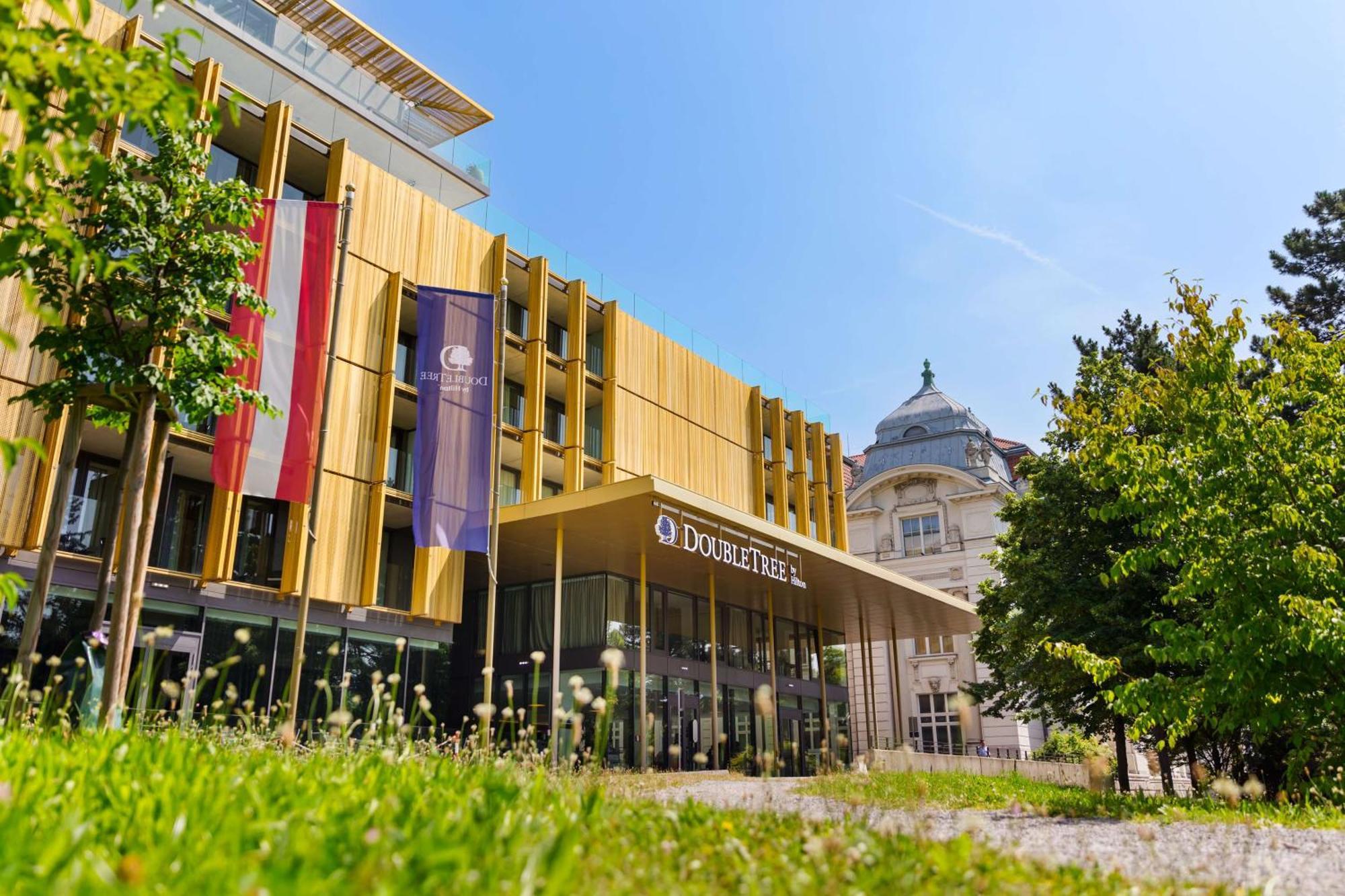 Doubletree By Hilton Vienna Schonbrunn Otel Dış mekan fotoğraf